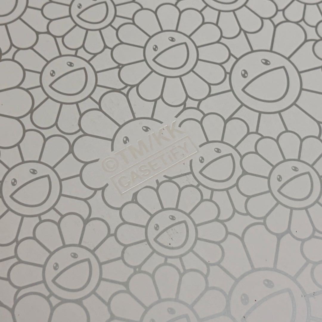 イヤホン TAKASHI MURAKAMI x CASETiFY: MR. DOB