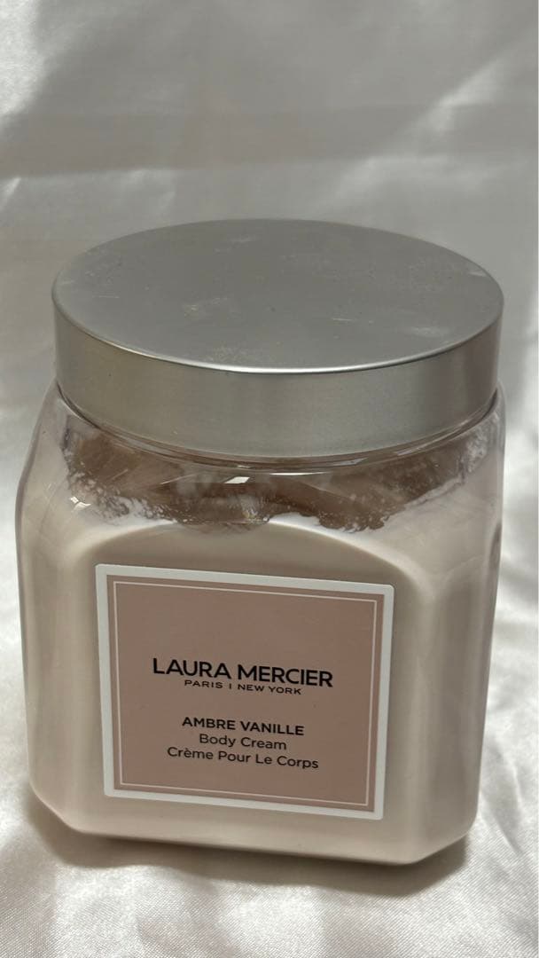 ローラメルシエ　LAURA MERCIER ボディークリーム　アンバーバニラ