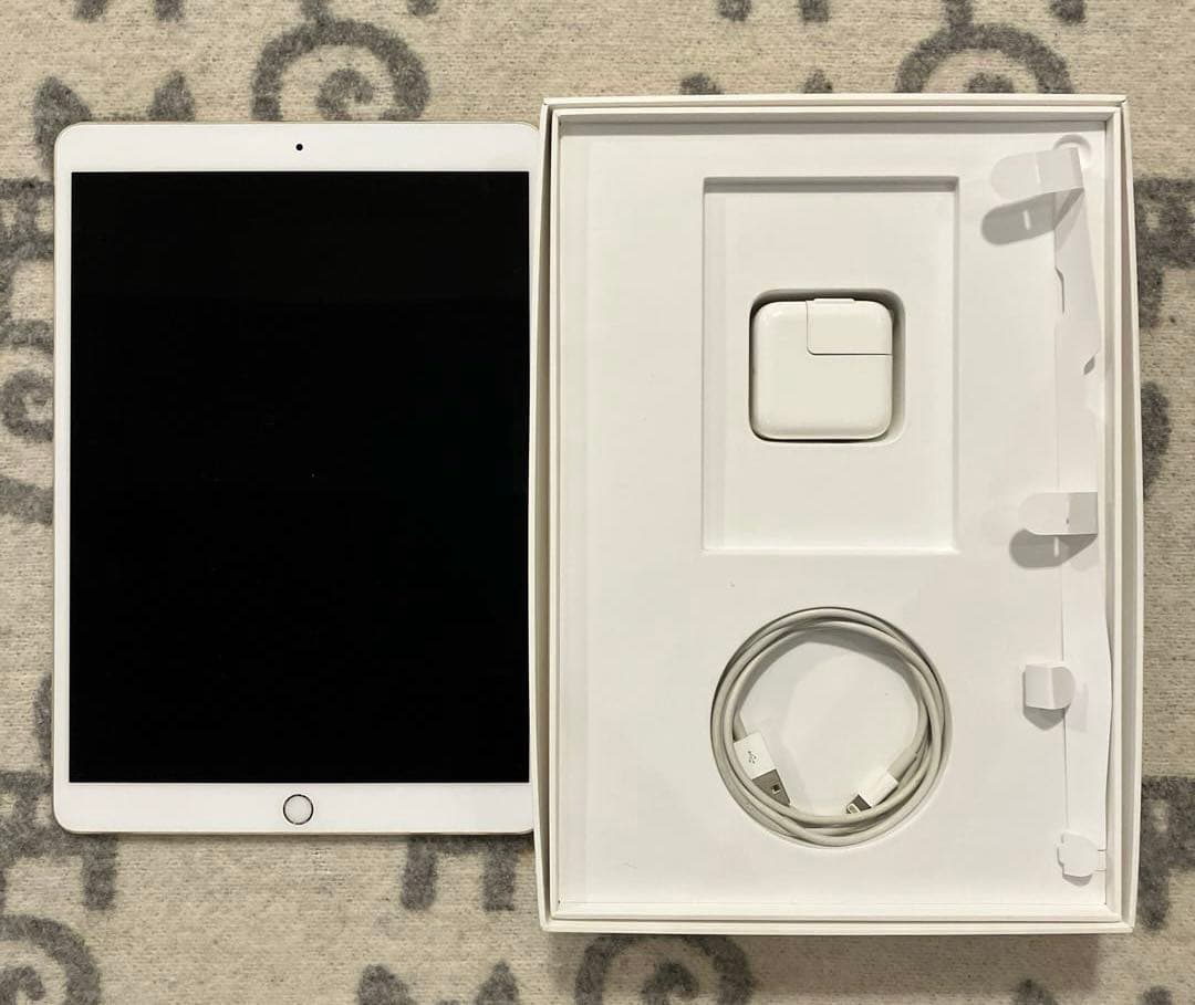 iPad Pro 10.5 64GB ケース