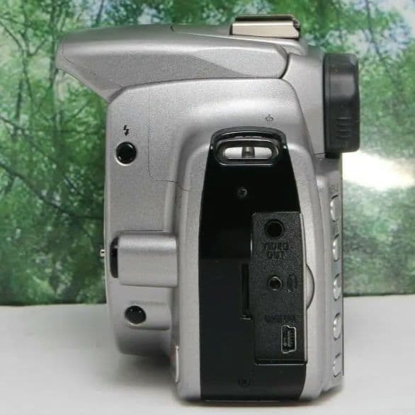 ❤️Canon kissN☆スマホ転送OK♪遠近撮れるレンズや付属品多数❤️