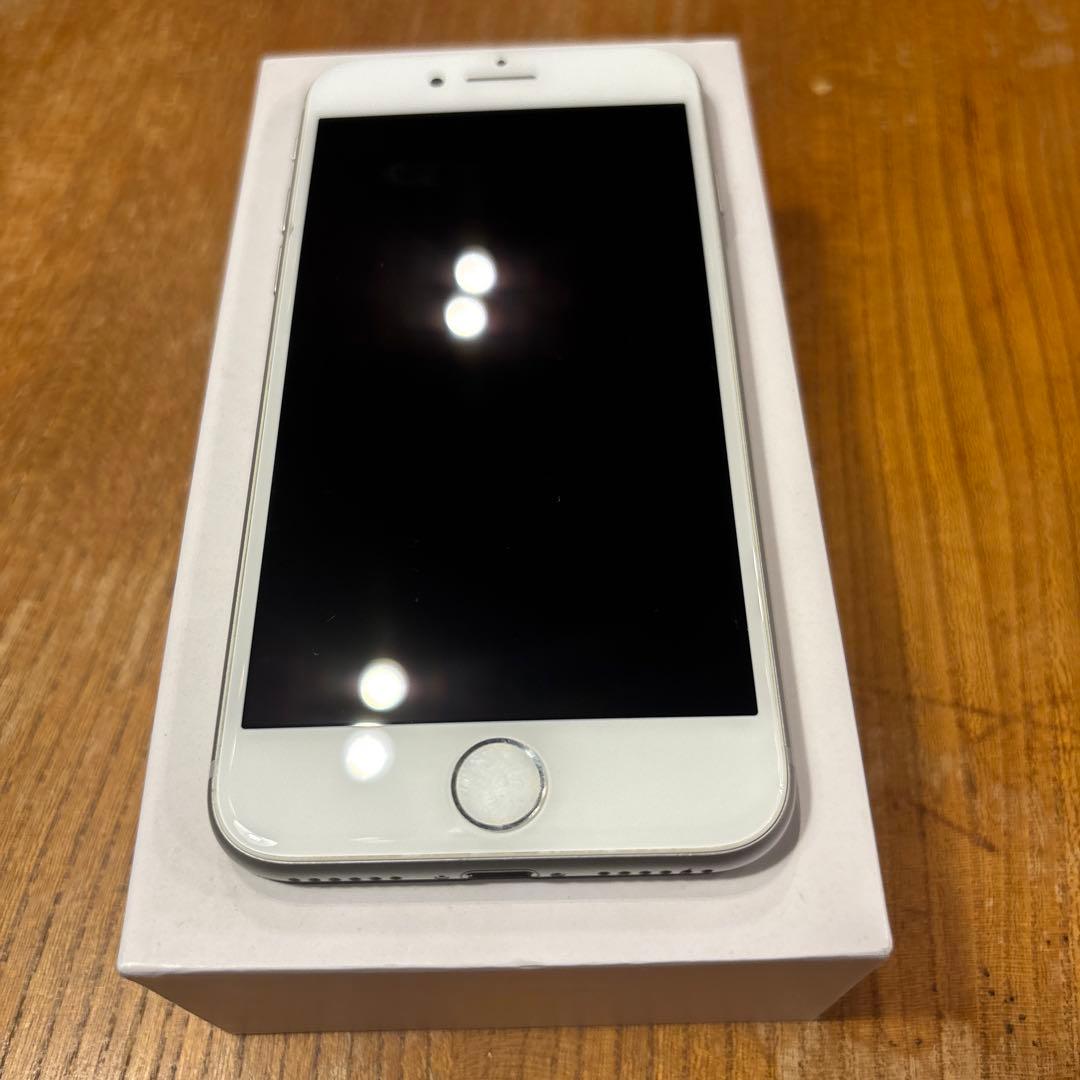 携帯電話本体 iPhone8 64GB