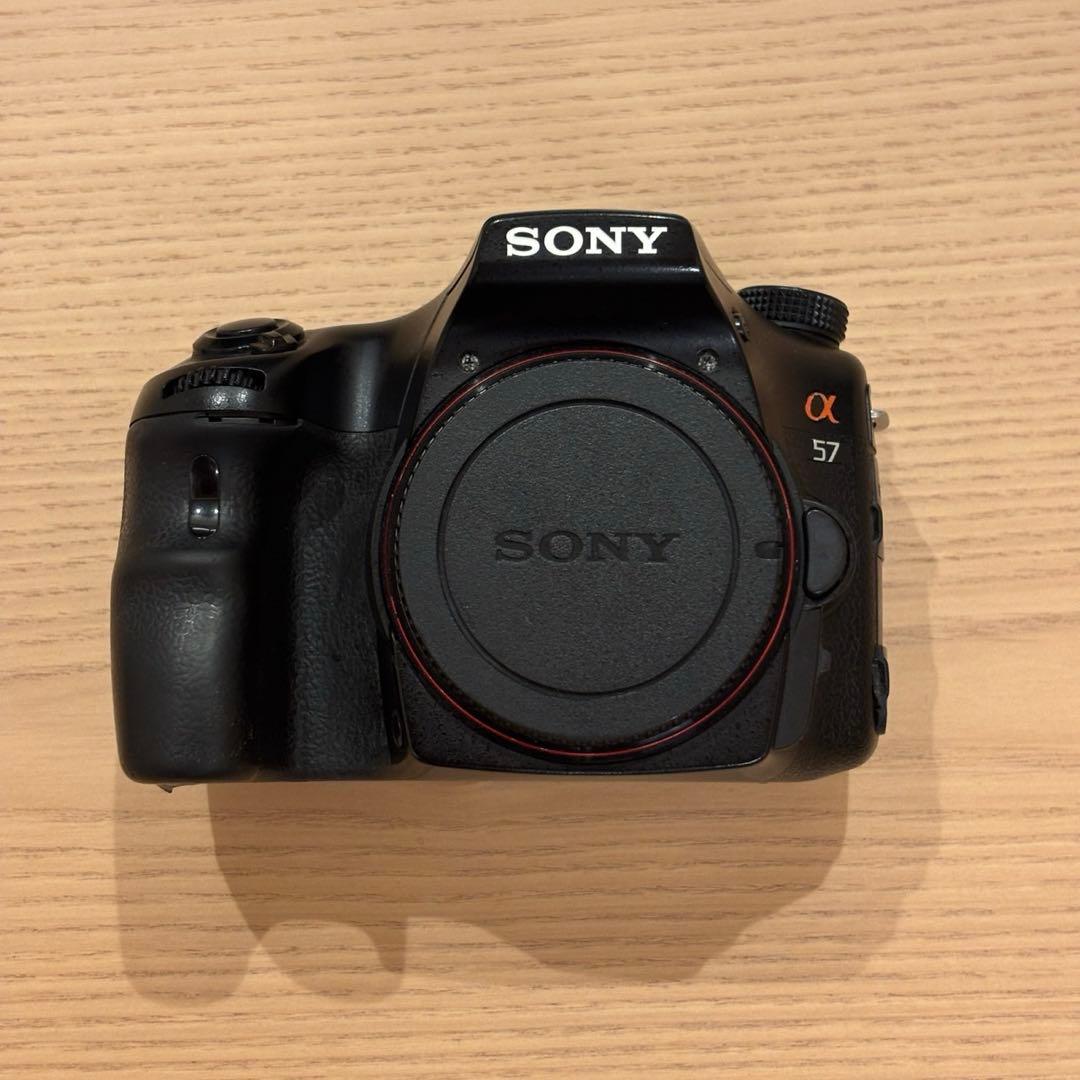 美品　SONY α57 デジタル一眼カメラ
