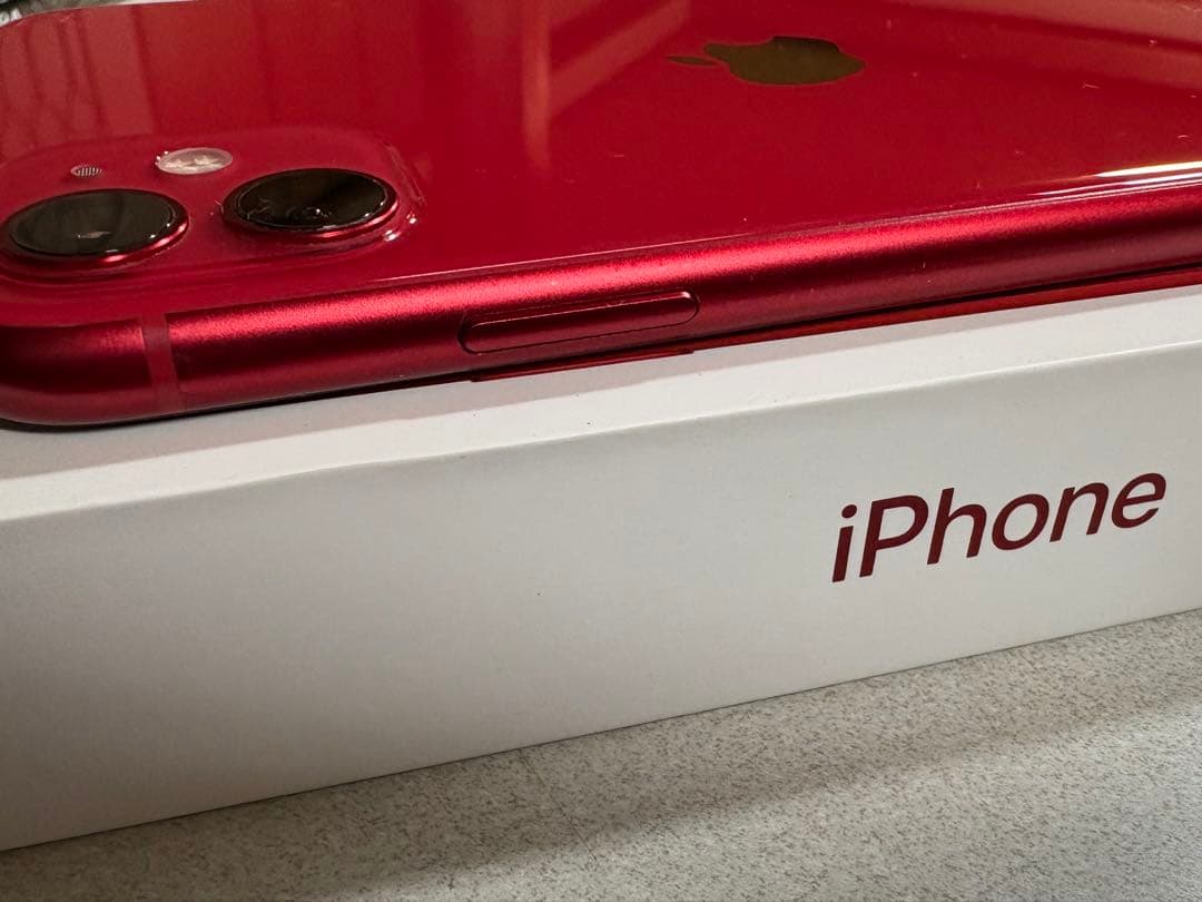iPhone11 レッド 64GB SIMフリー 本体 箱 付属品あり