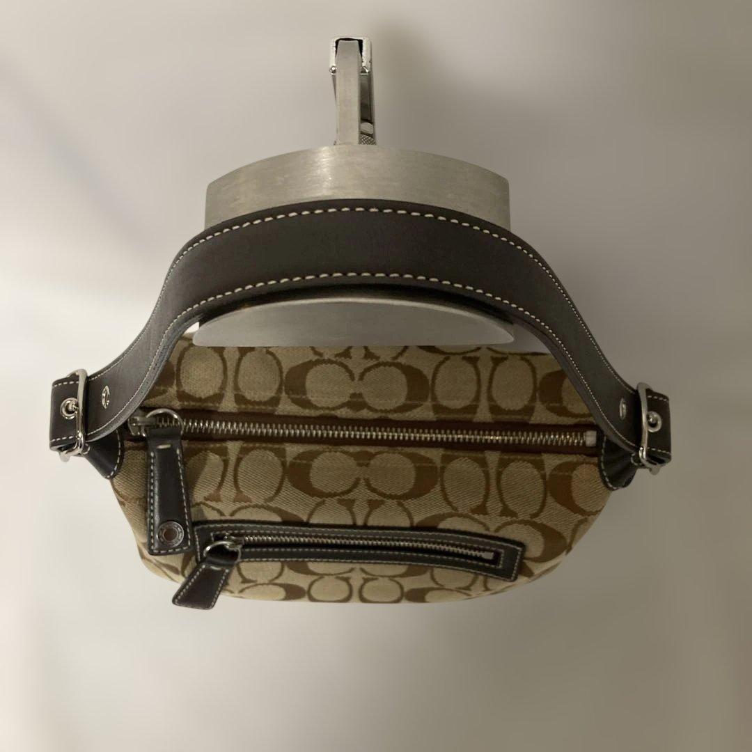 COACH　アクセサリーポーチ★極美品ハンドバッグ シグネチャー　6044