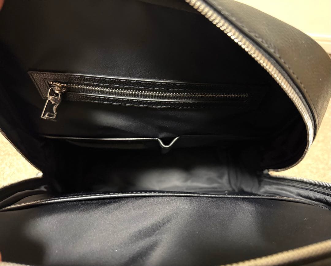 【美品】AUCENTIC Full Grain Leather Backpack