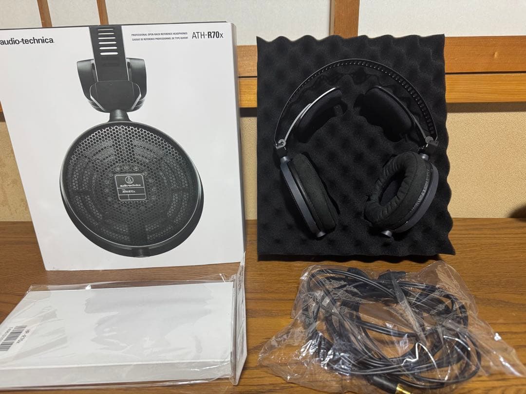audio-technica ATH-R70x ヘッドホン　新品パッド付き