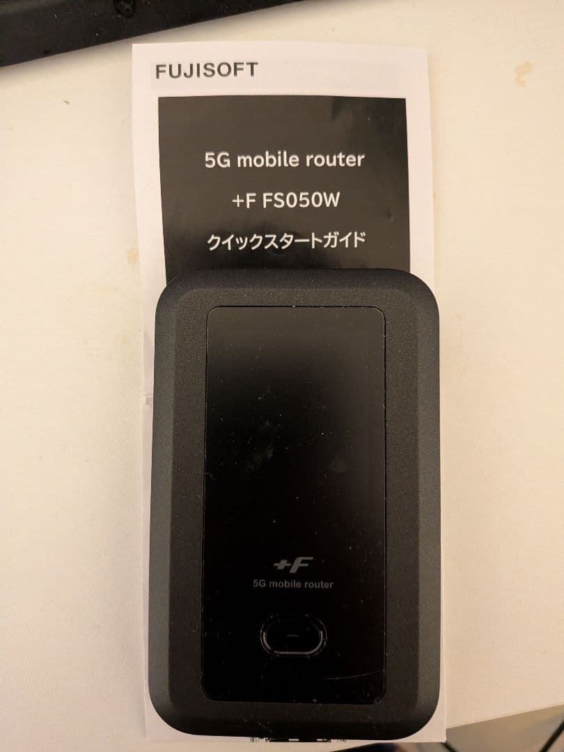 【値下げ不可】+F FS050W（SIMフリ―）FS050W モバイルルーター