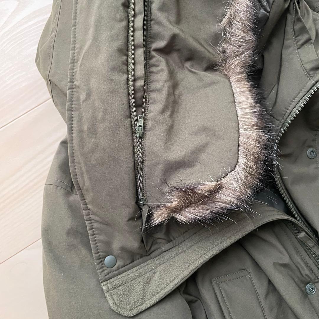 【極美品】着用1回 2023 ユニクロ ウルトラウォームハイブリッドダウンコート