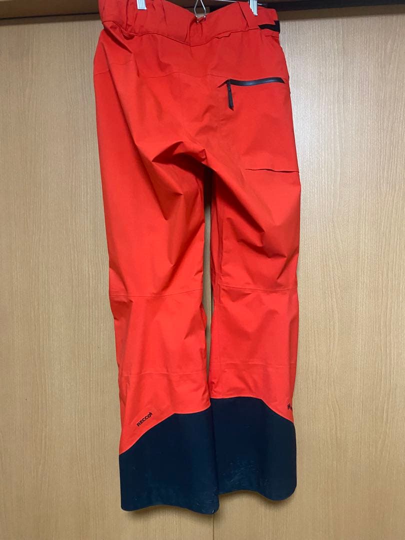 peak performance ピークパフォーマンス　パンツ