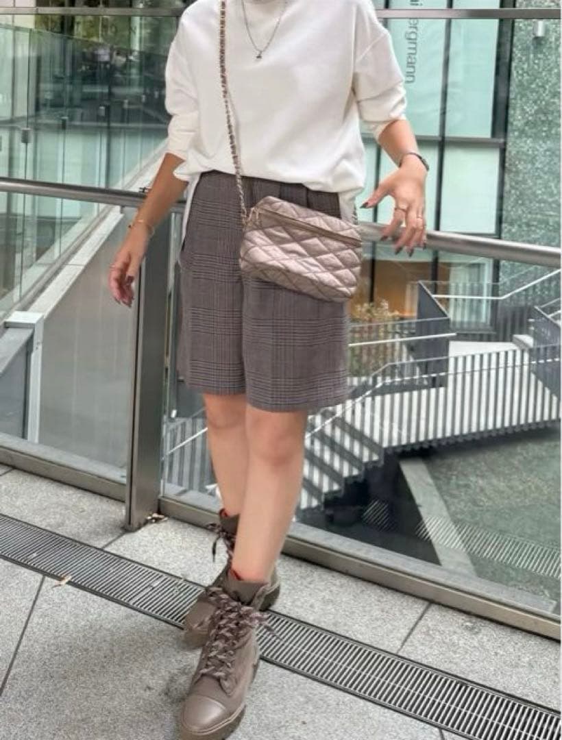 soleil ソレイル　トープイエロー チェーンバッグ　バニティ　財布つき