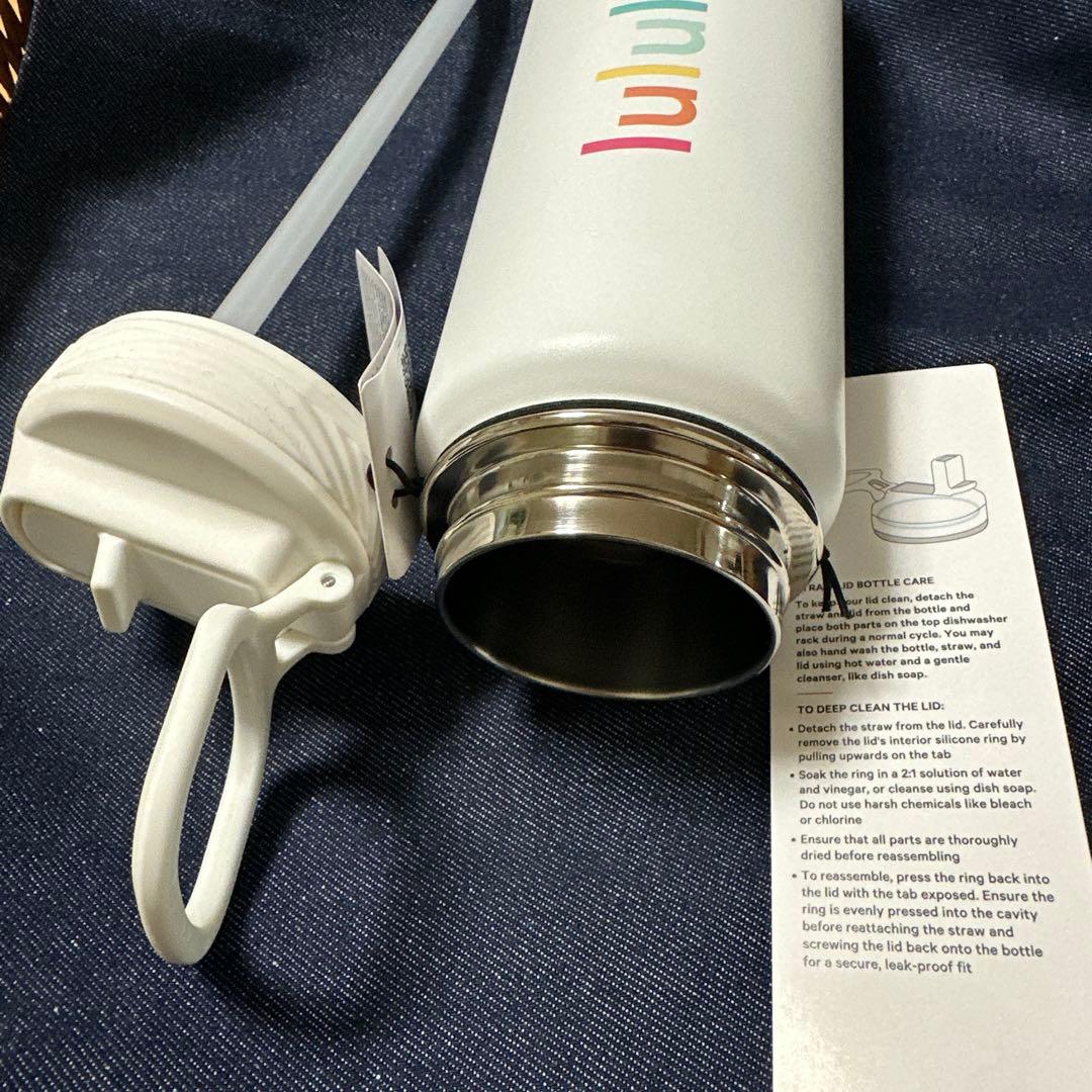 日本未発売lululemon ルルレモン　カラフルロゴステンレスボトル710ml