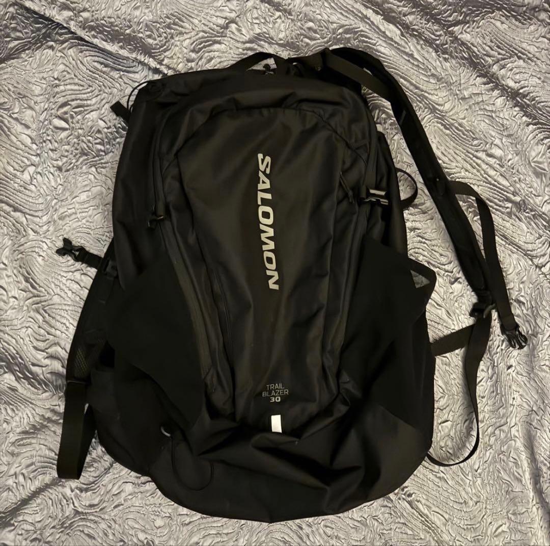 salomon trail blazer 30 リュック　ブラック