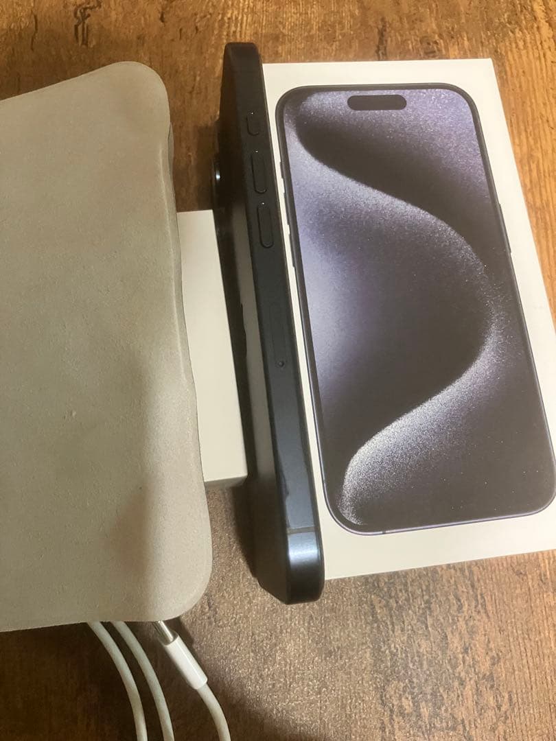 iPhone15pro 128G ブルーチタン SIMフリー