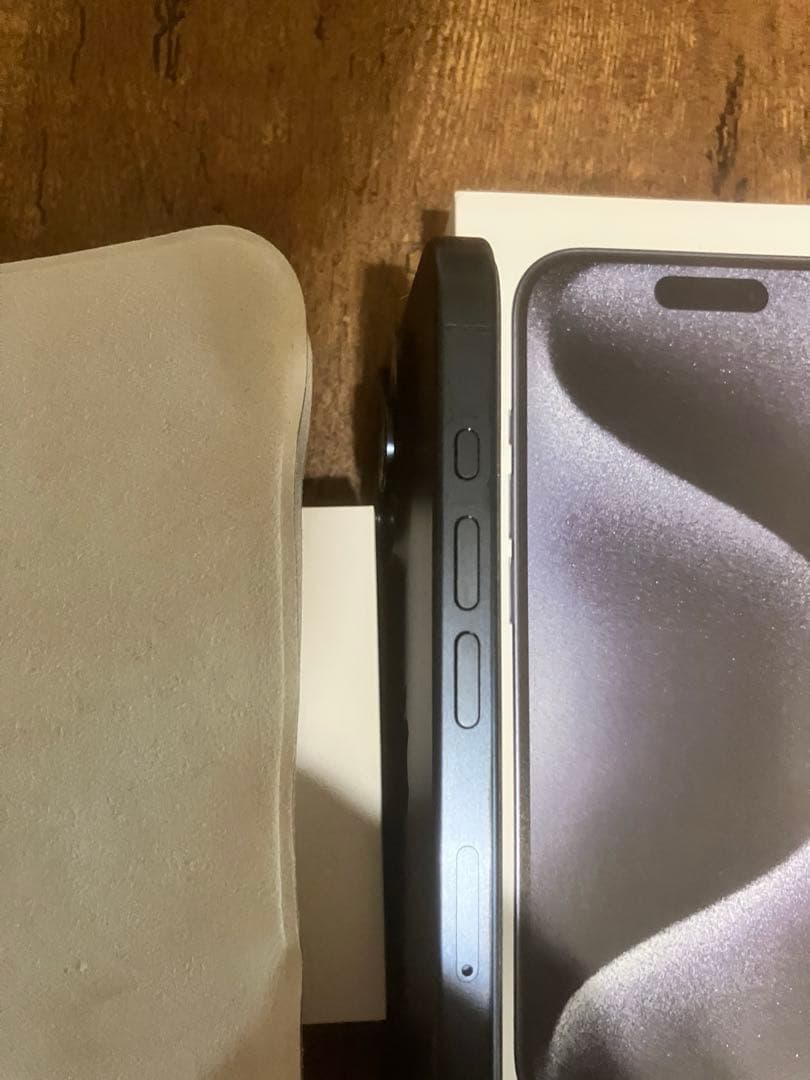 iPhone15pro 128G ブルーチタン SIMフリー