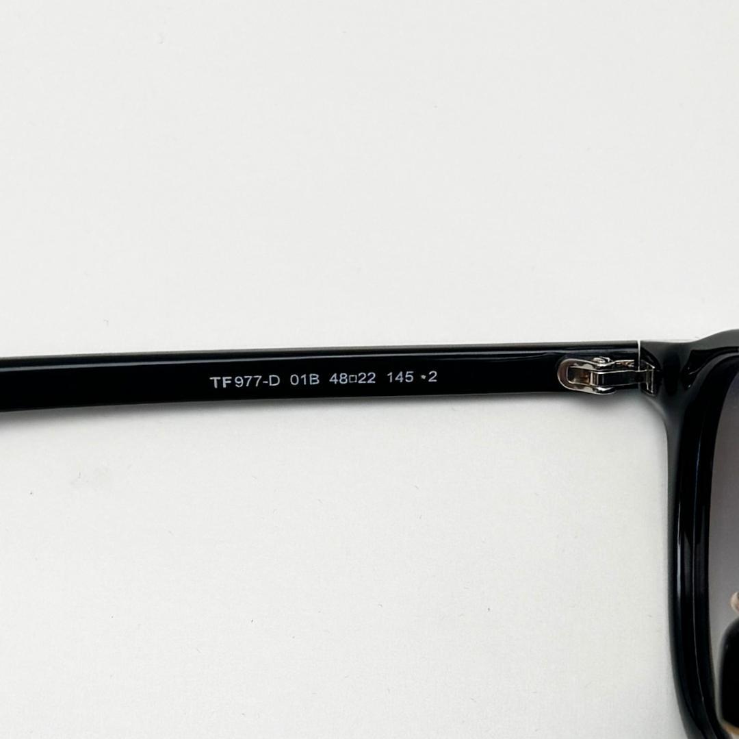 使用少トムフォード サングラス TF977-D 01B 48 ブラック