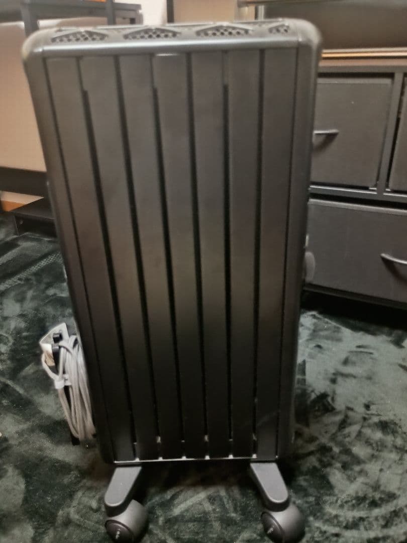 格安美品　DeLonghi MDHU09-PB オイルヒーター　リモコン欠品