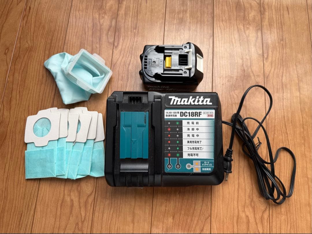 マキタ18V CL282FD純正バッテリー・急速充電器・サイクロン・スタンド付
