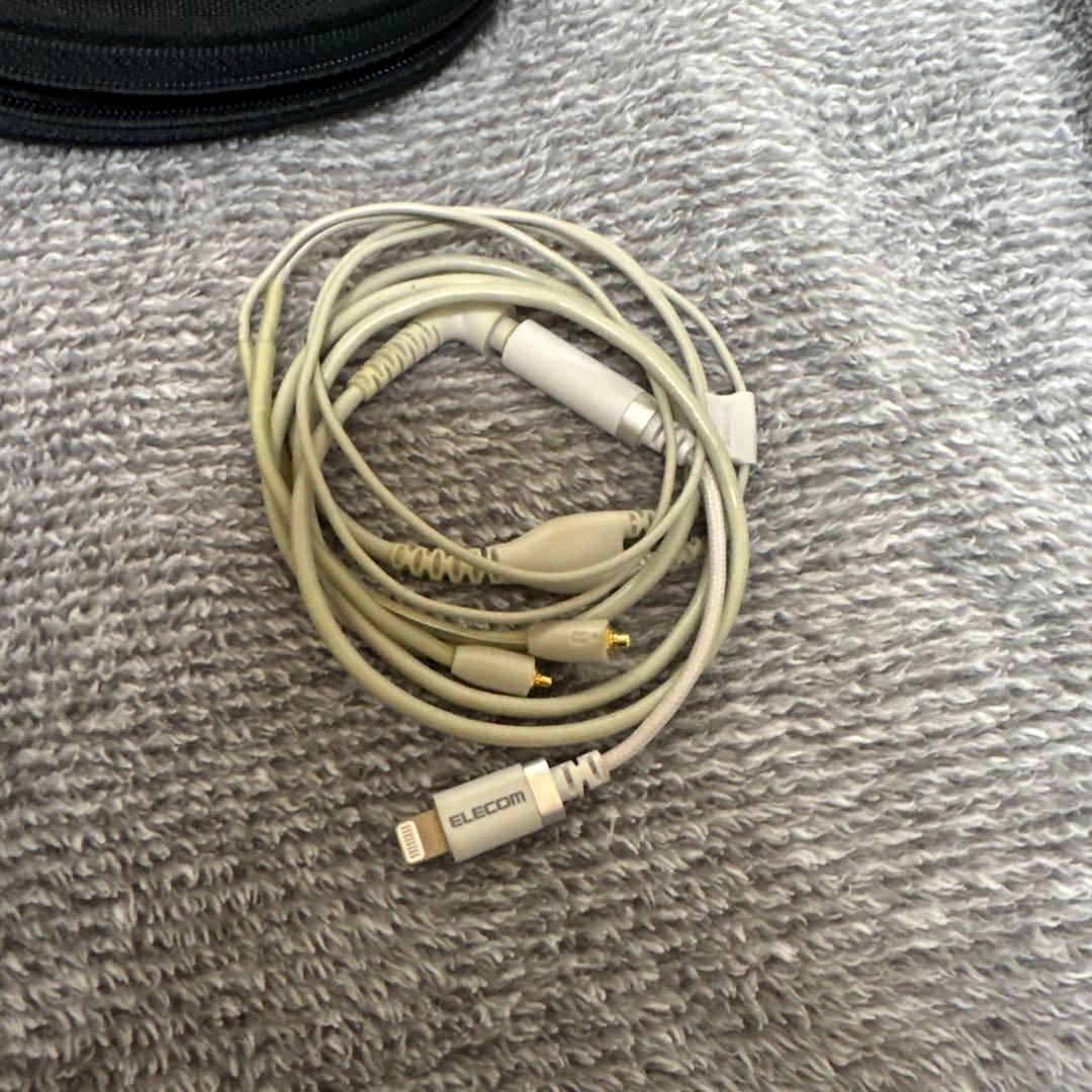 Shure SE595ワイヤレスイヤホン レッド