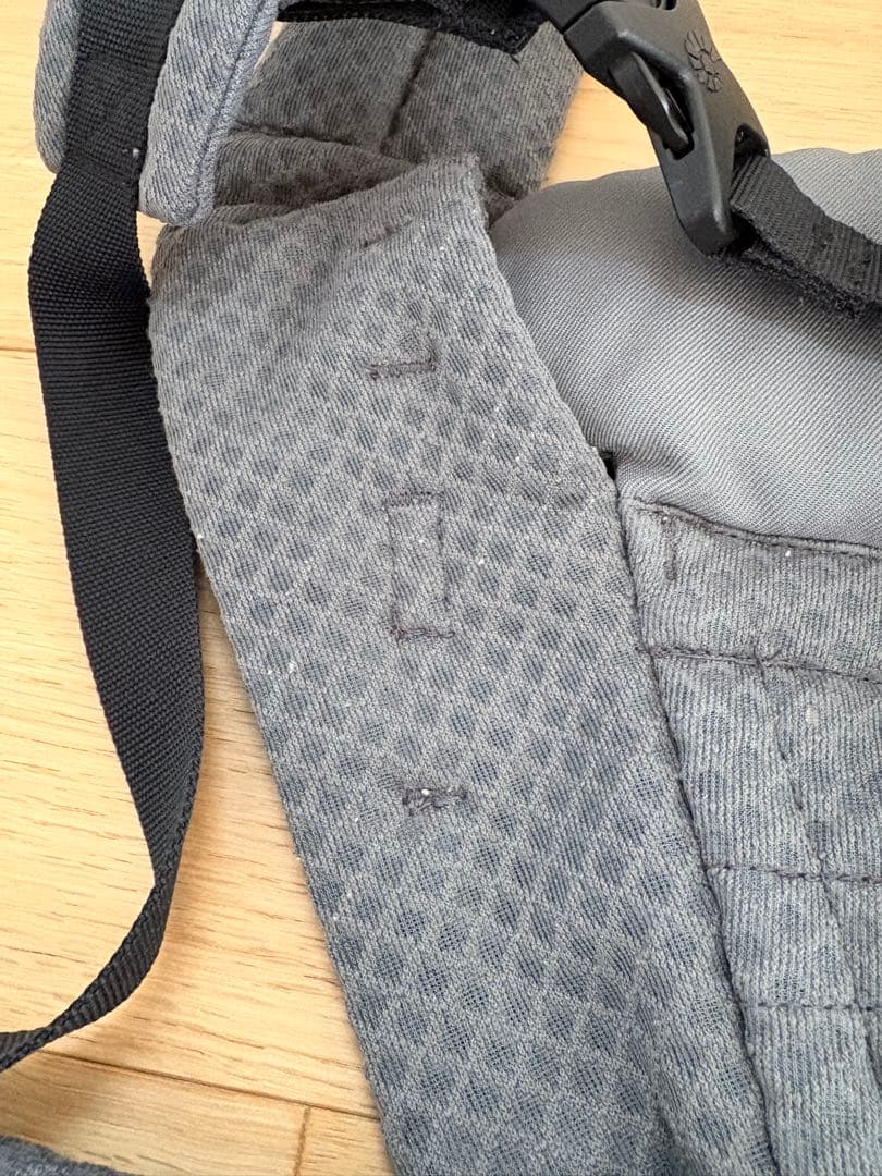 エルゴベビー　オムニブリーズ　グラファイトグレイ