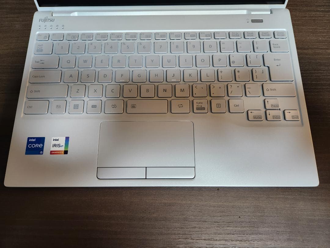 使用少超美品 LIFEBOOK UH i5-1335U 16GB Office他