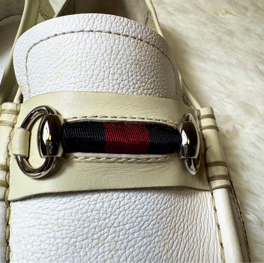 GUCCI ホワイトレザー ローファー 24.5cm