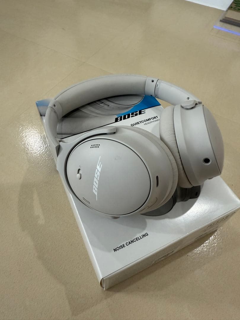 Bose QuietComfort ワイヤレスヘッドホン ホワイト