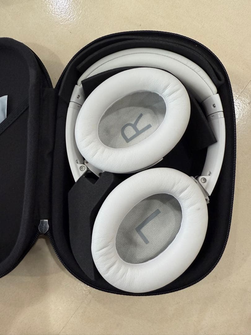 Bose QuietComfort ワイヤレスヘッドホン ホワイト