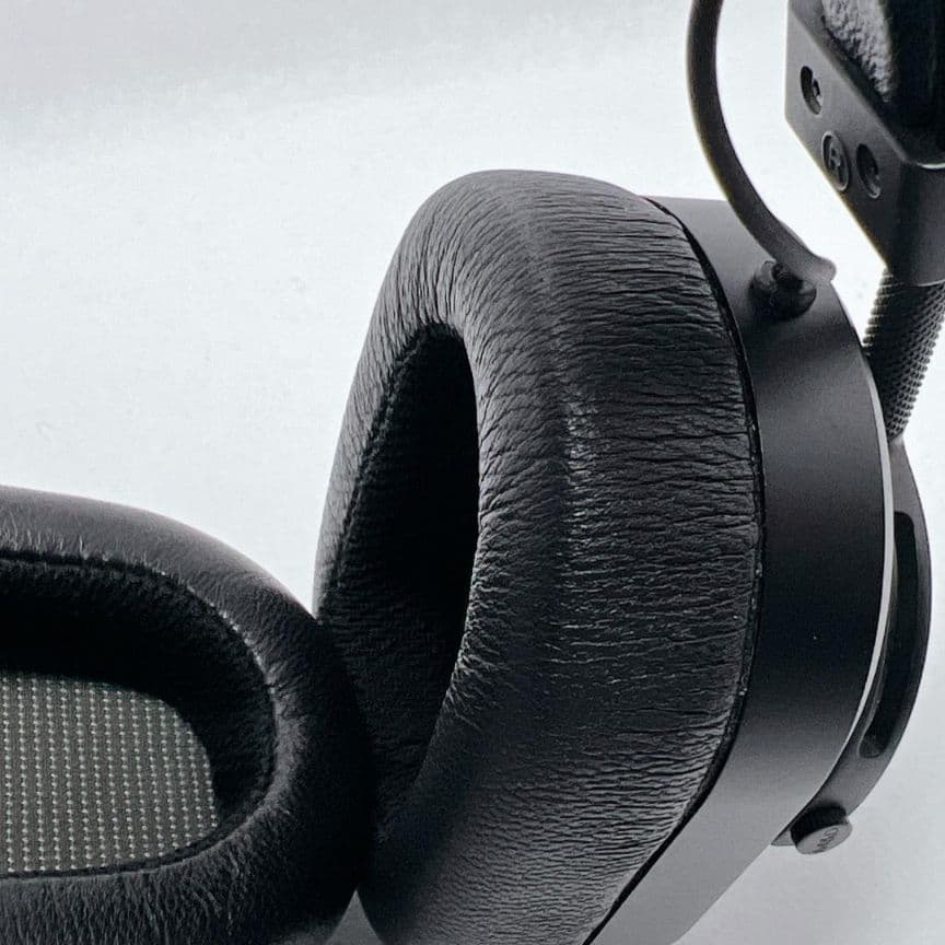 【美品】Master&Dynamic MH40-BLK ヘッドフォン 有線