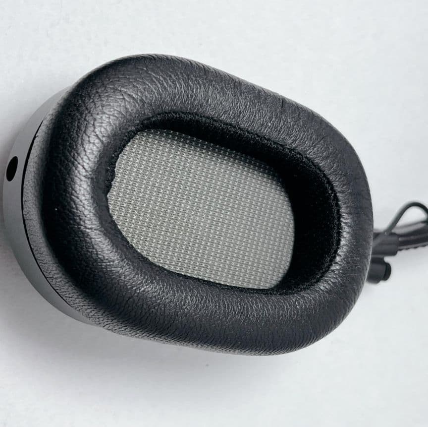 【美品】Master&Dynamic MH40-BLK ヘッドフォン 有線