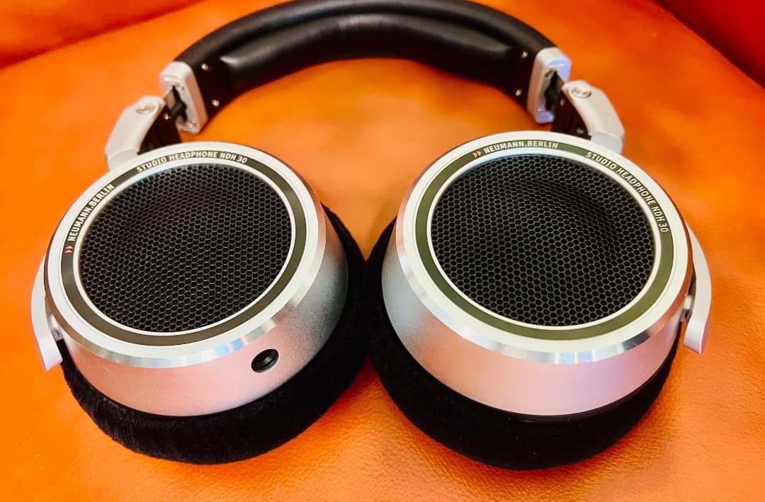 NEUMANN NDH30 シルバー使用極小 良品！