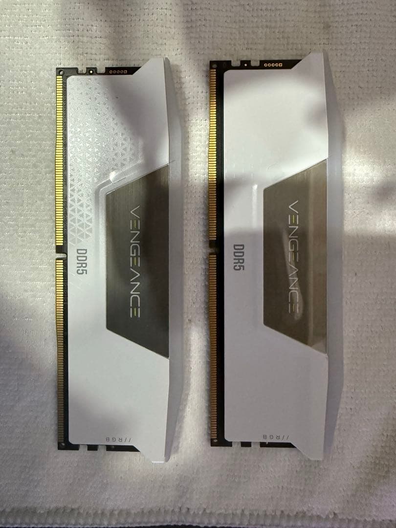 Vengeance DDR5 メモリ 16GB×2 32GB RGB