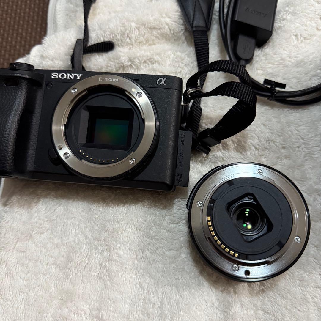 SONY α6400 ミラーレスカメラ 本体とノーマルレンズと望遠レンズ付き