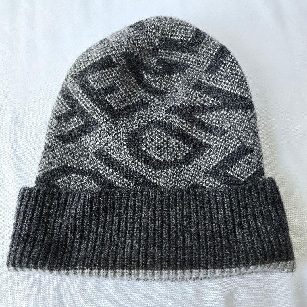 max様 FENDI フェンディ ビーニー ニット帽 ロゴ グレー
