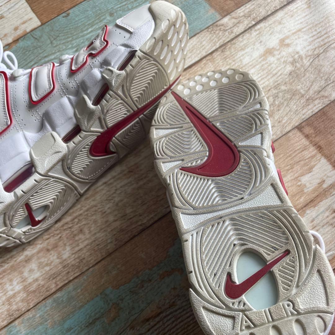 Nike Air More Uptempo ホワイト/レッド