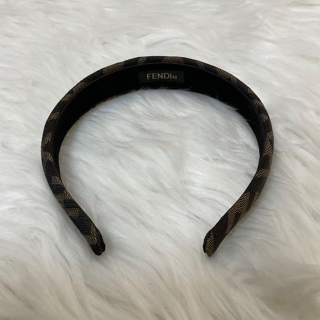 FENDI カチューシャ　ズッカ柄 極美品一度のみ使用