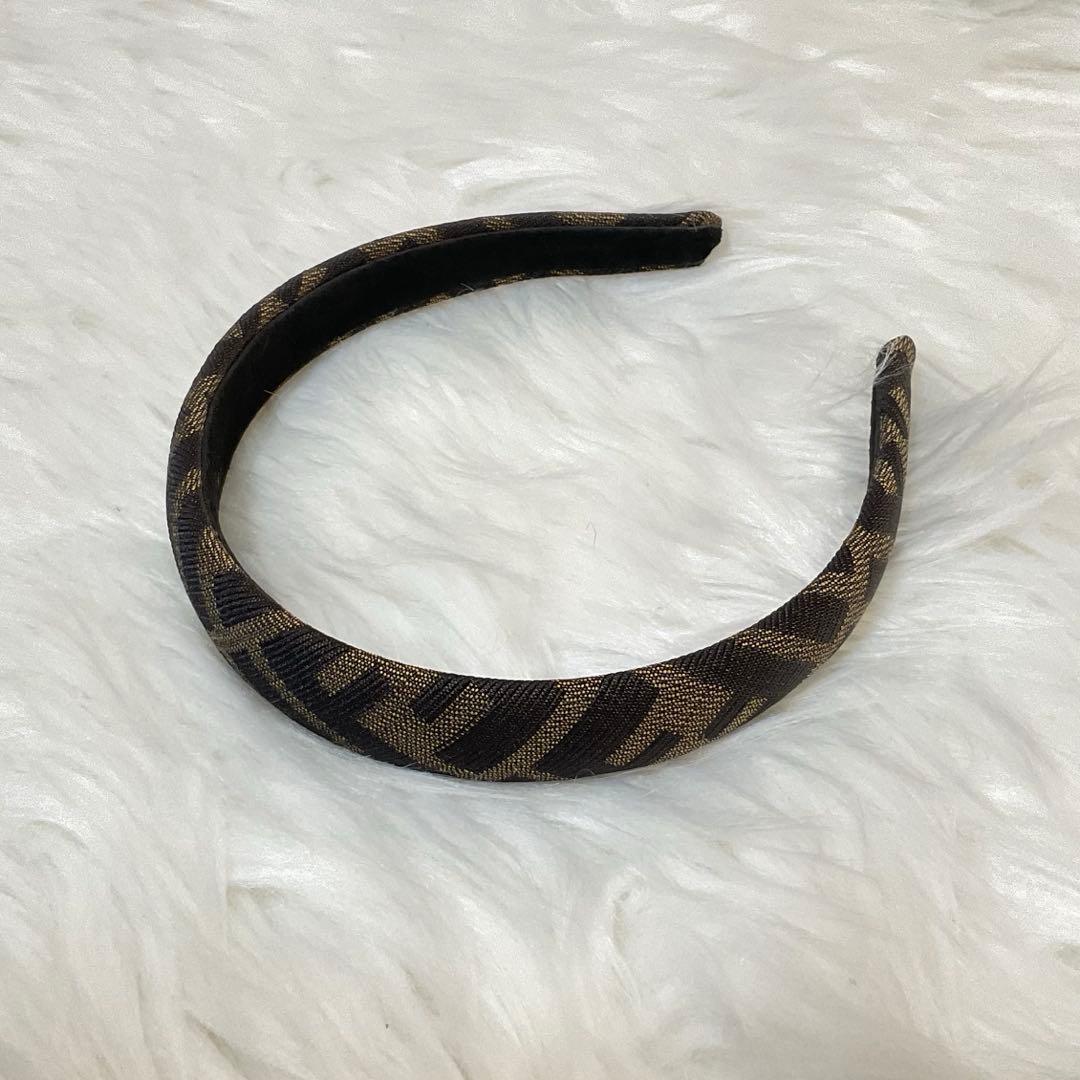 FENDI カチューシャ　ズッカ柄 極美品一度のみ使用