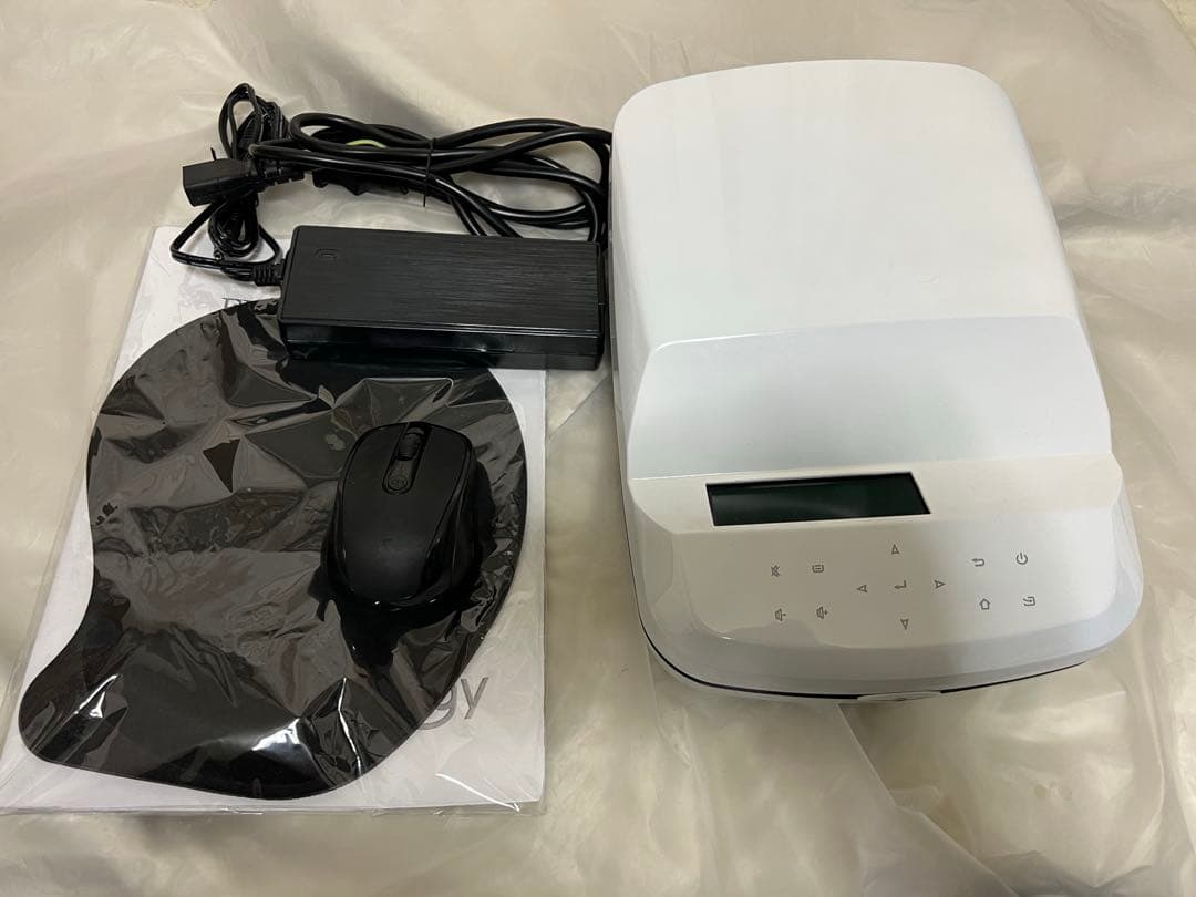 FunLogy FUNTASTIC Air 超短焦点プロジェクター