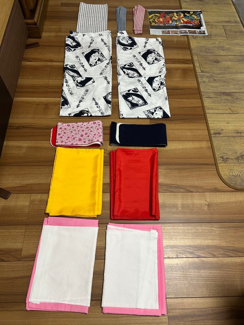 ねぶた連参加の衣装一式です 来年はこの衣装を身につけて踊っては如何ですか？