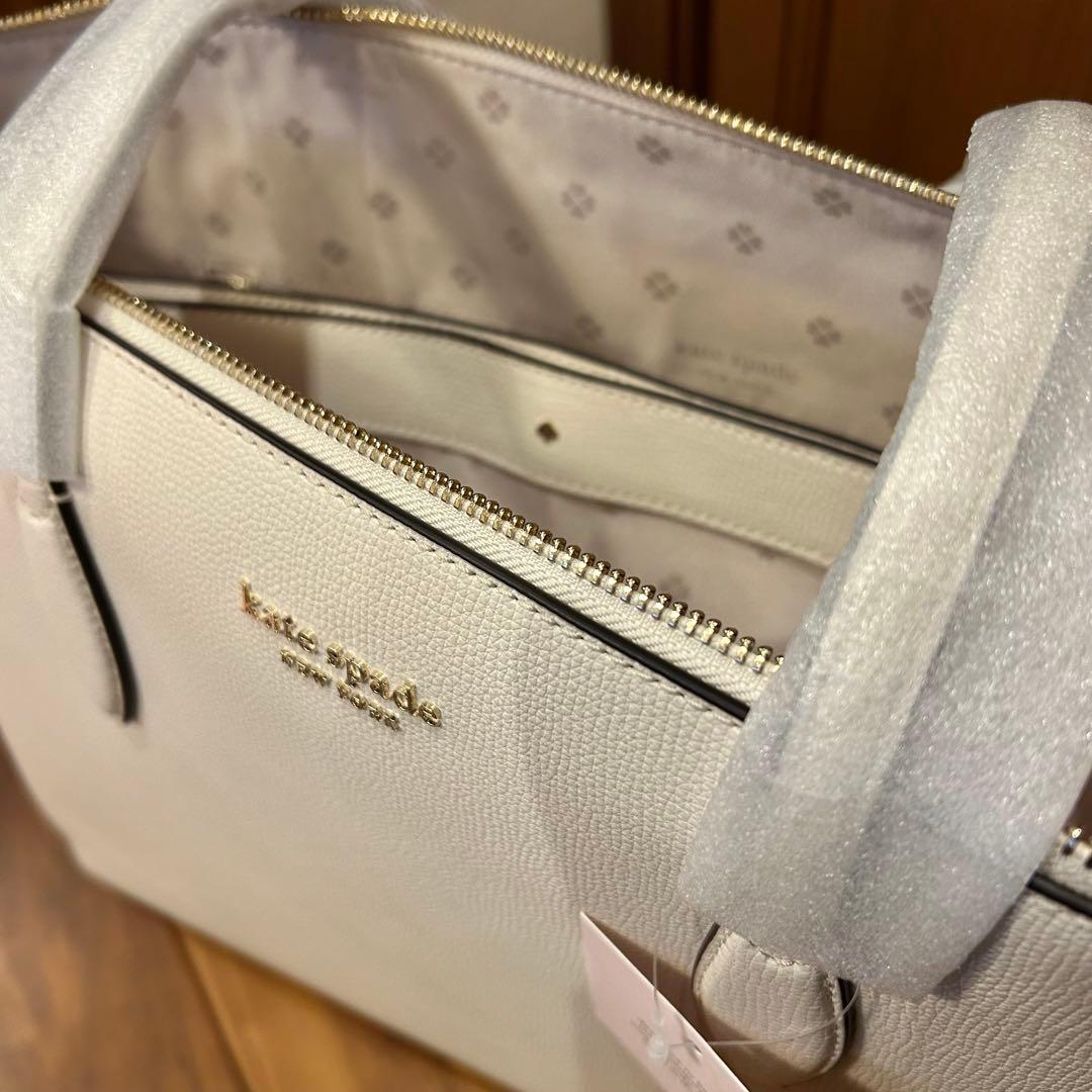 【美品】【未使用】kate spade ホワイト ビジネスバッグ