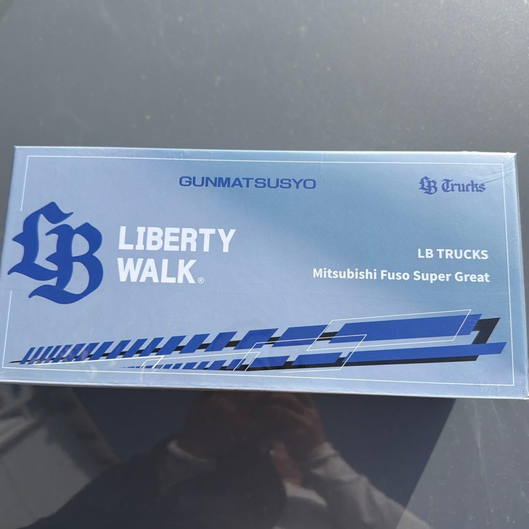 未開封新品　GCD 1/64 2026 LBWK トラック 三菱ふそう