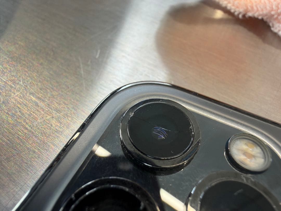 SIMロック解除済みiPhone12pro256G