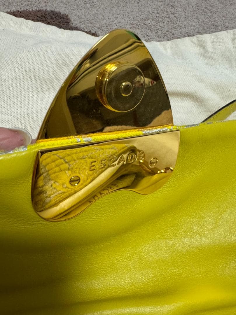 エスカーダバッグ気まぐれsale