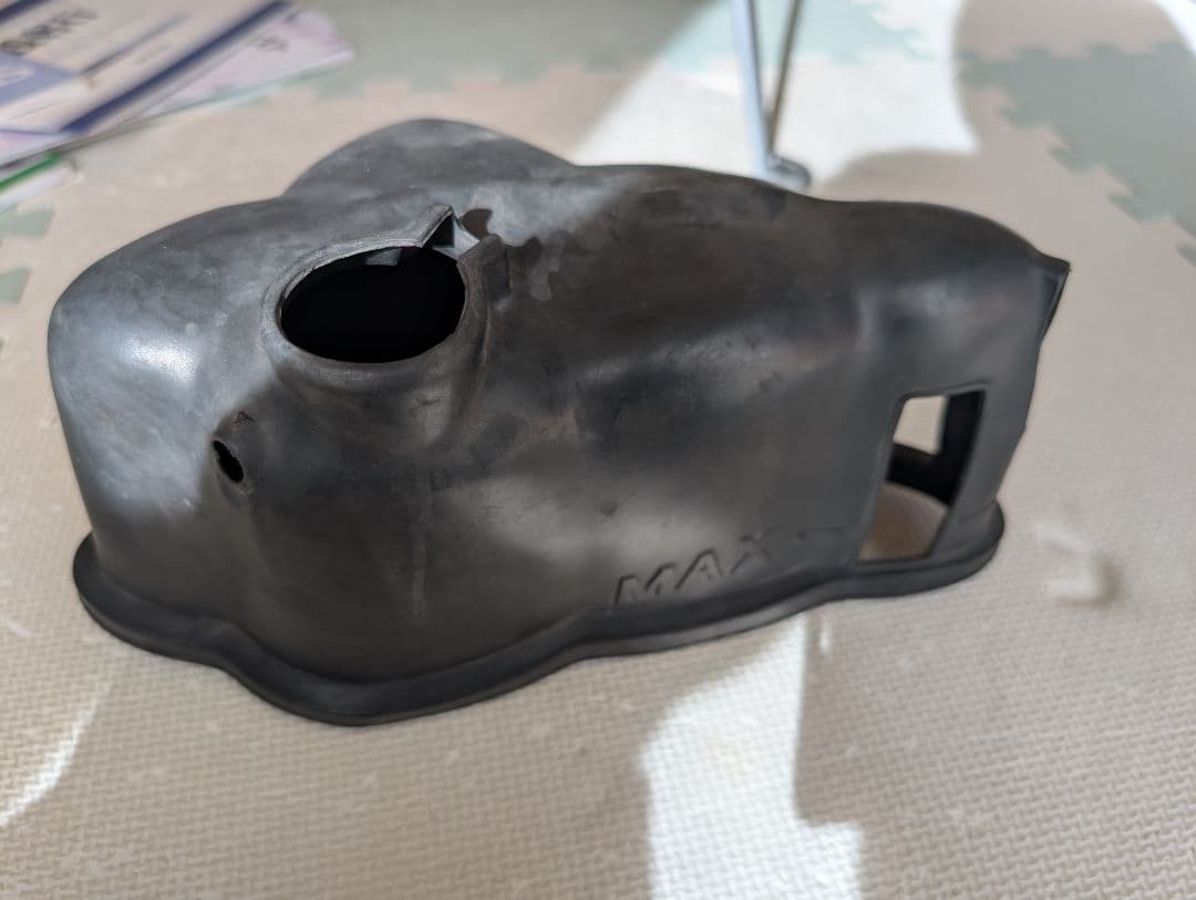 NSXタイプR　リザーバータンクカバー