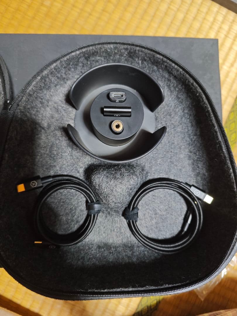 ほぼ未使用品 Master & Dynamic MW75 AMG