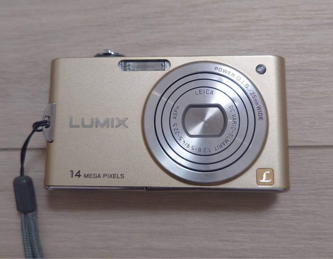 LUMIX 14メガピクセル コンパクトデジタルカメラ DMC-FX66ゴールド