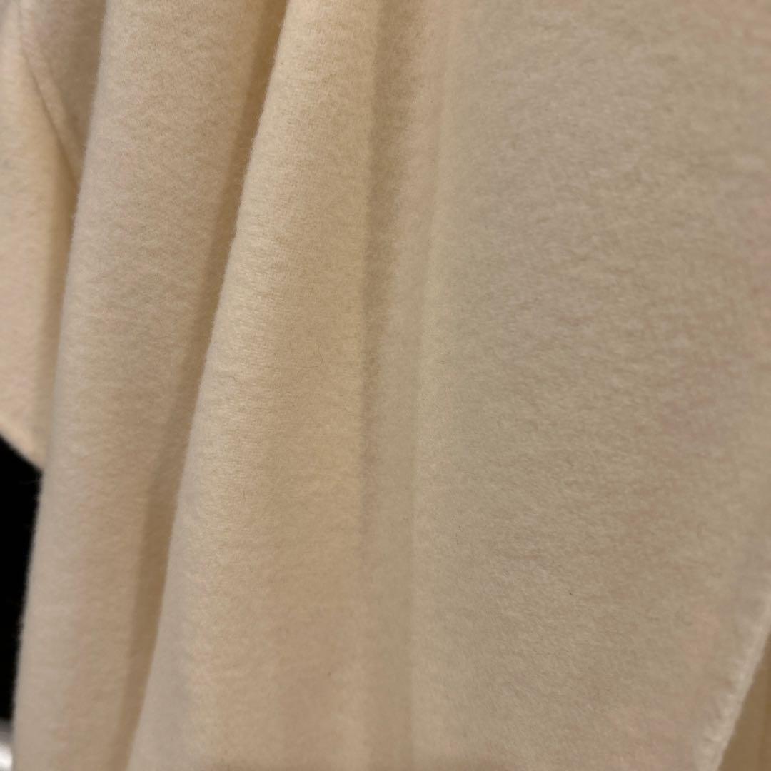 新品　M-premierBLACK アイボリー ケープ