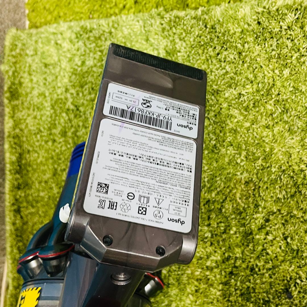 ダイソン dyson v10 sv12 掃除機 作動品248528 ヘッド付き