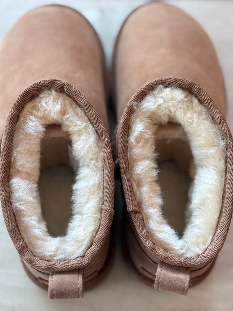 新品未使用　UGG クラシックウルトラミニ　チェスナット