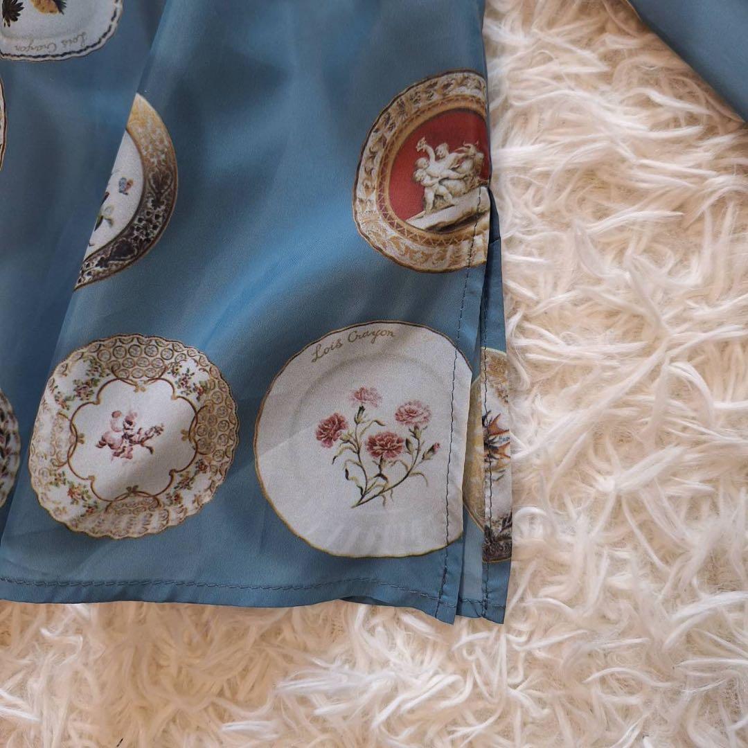 新品タグ付✨希少 ロイスクレヨン ロイヤルプレートブラウス フリル 総柄 M