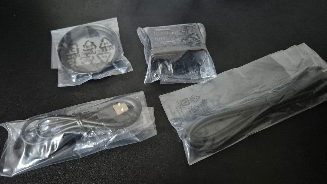 ビデオカメラ HC-V900